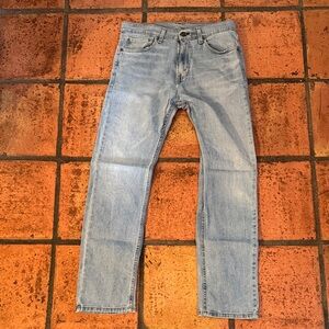 Levi’s 504 Men’s Light/Medium Blue Jeans